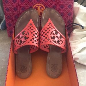 Tory Burch thatched perforated logo Thong